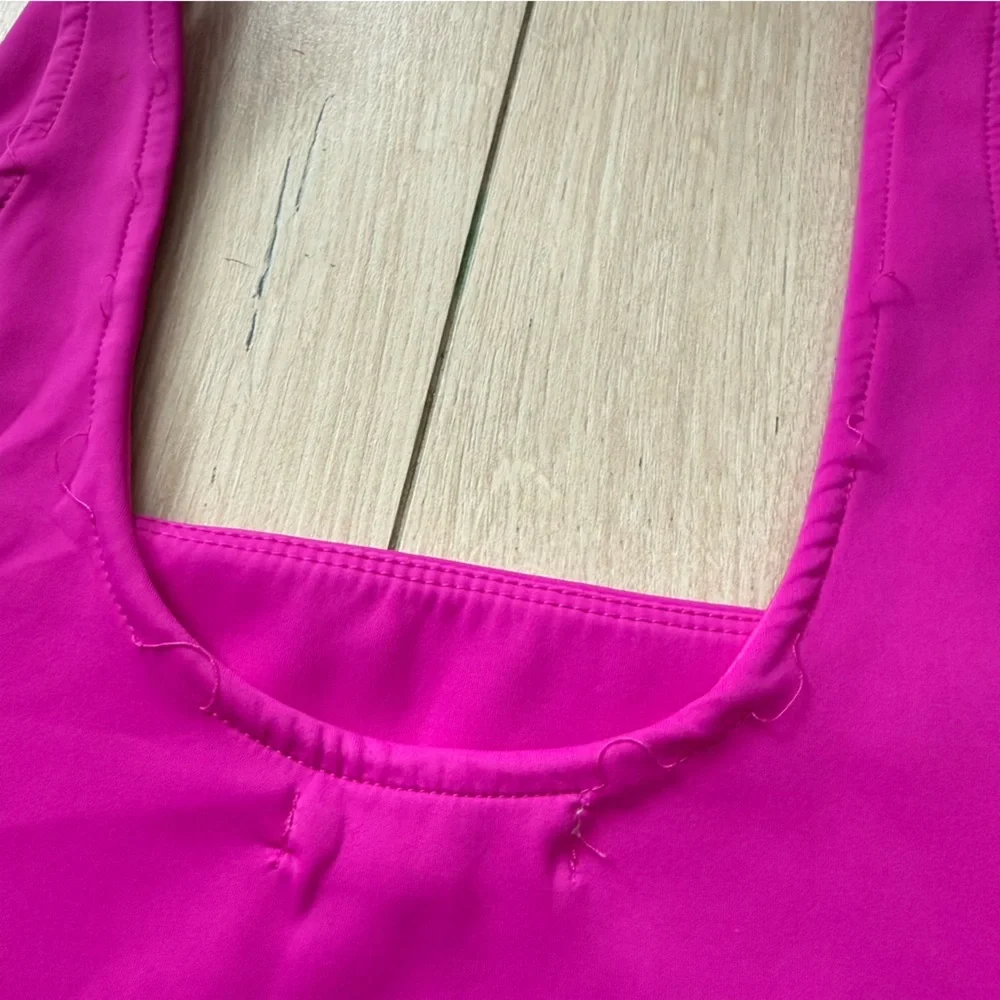 Good American Modern Scuba Tank Bodysuit in Fuchsia Pink Women’s Size 2 - Picture 11 of 11